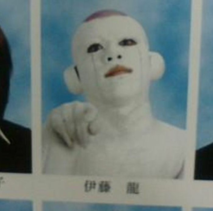 http://livestly.com/wp-content/uploads/2017/05/awkward-and-funny-yearbook-photos-95-1494898995628.jpg