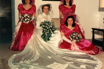http://d1grj1r615atwi.cloudfront.net/wp-content/uploads/2018/11/01142124/old-fashioned-funny-bridesmaids-dresses-10-5ae2fb70bcfc5__605.jpg